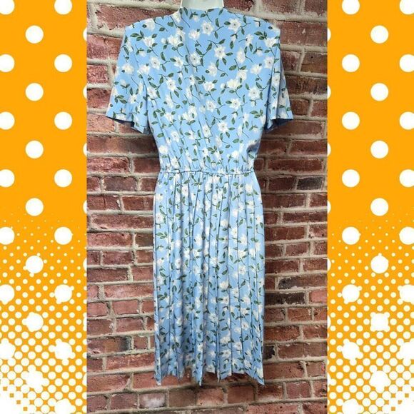 Vintage 70s Women's LESLIE FAYE Short Sleeves Floral Pleated Midi Dress 12P - Picture 2 of 7